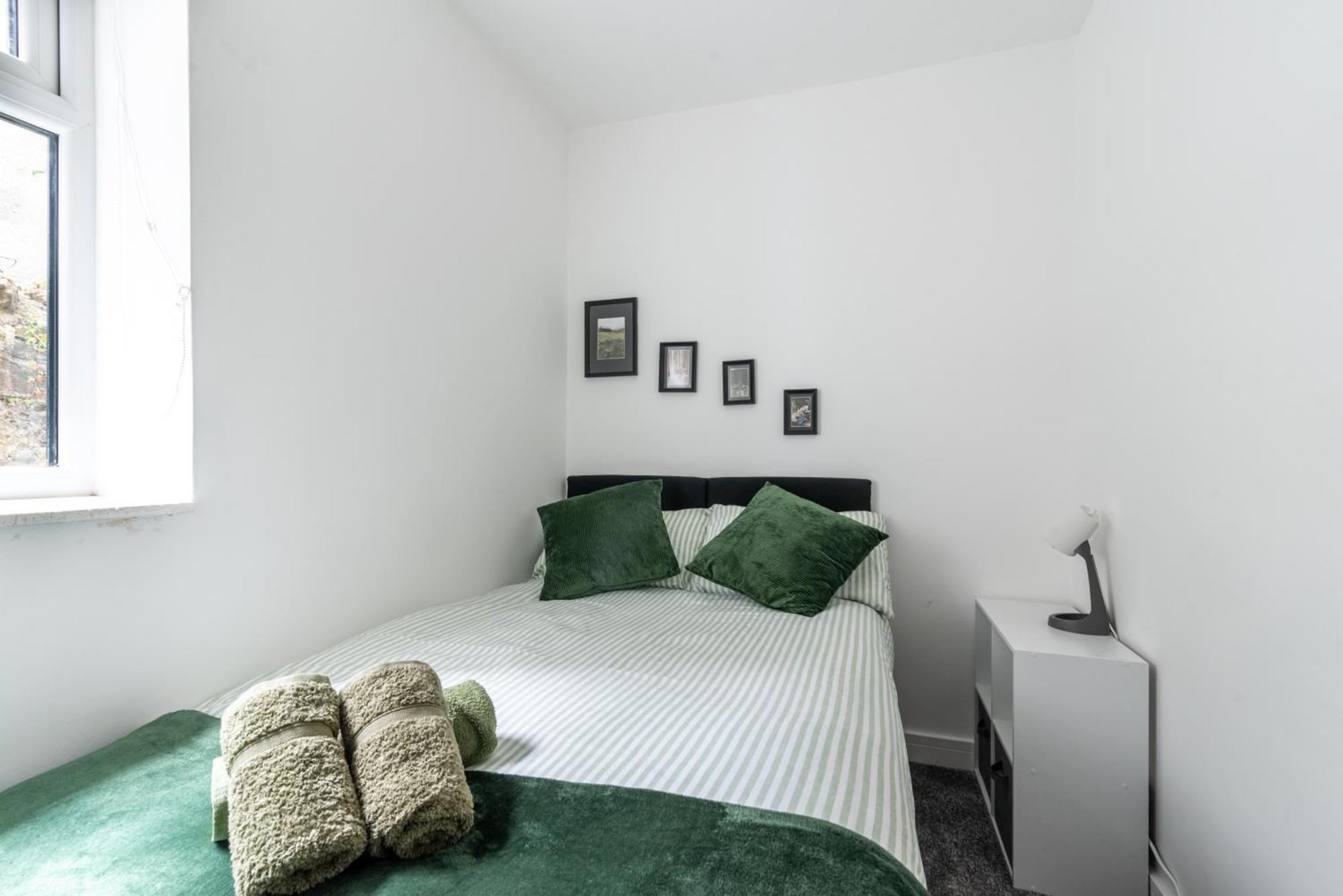 Two Bedroom Apartment In Cardiff City Centre Eksteriør billede